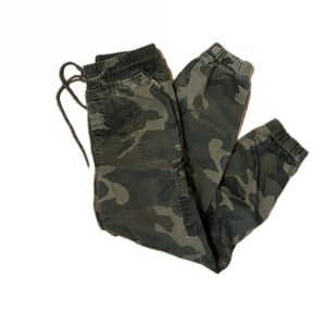 Women’s cargo pants / joggers  size 29